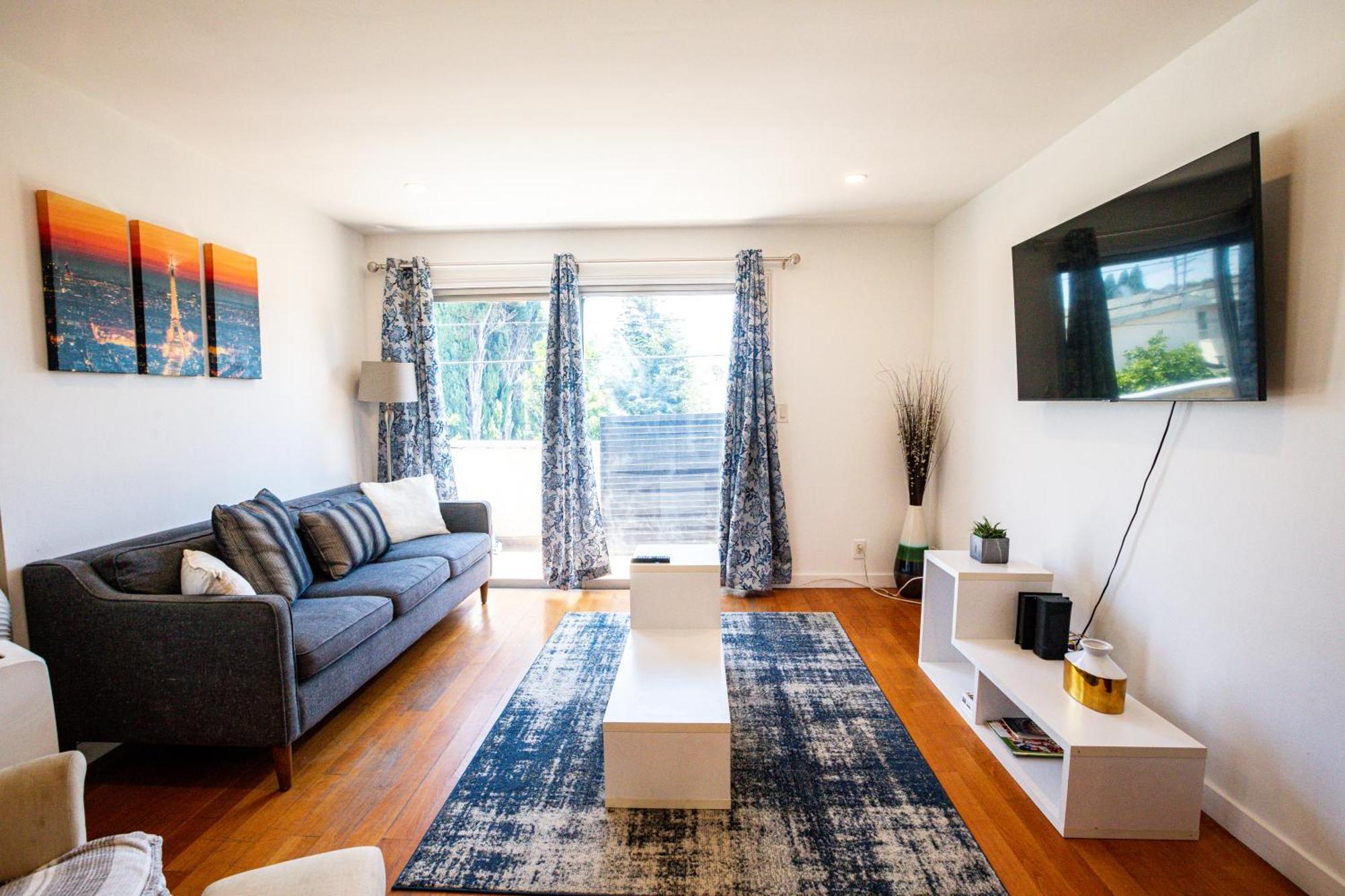 Renovated Culver Escape Walkable Wfh * Los Angeles